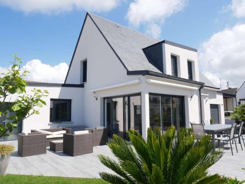 Maison moderne avec jardin à 200m de la Ria d'Étel, 4 chambres, Wifi, proche commerces et port - FR-1-479-15