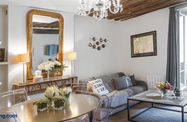 My Nest Inn Paris Pantheon