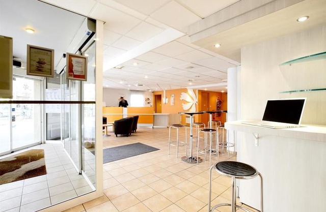 Premiere Classe Paris Ouest Pont De Suresnes