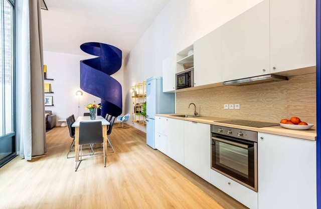 Sweett | Brune VI - Three Bedroom Apartment, Sleeps 8