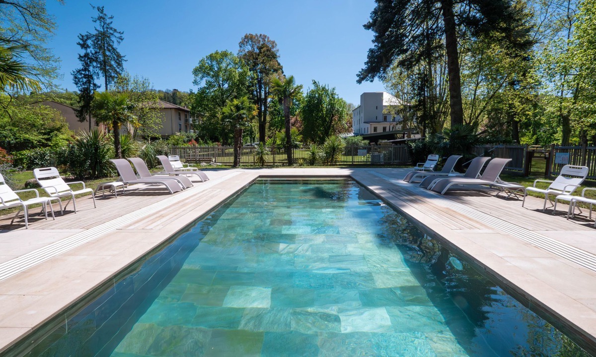 Saint-Affrique Apartment | Ecolodge 4 pers mit Spa by Interhome