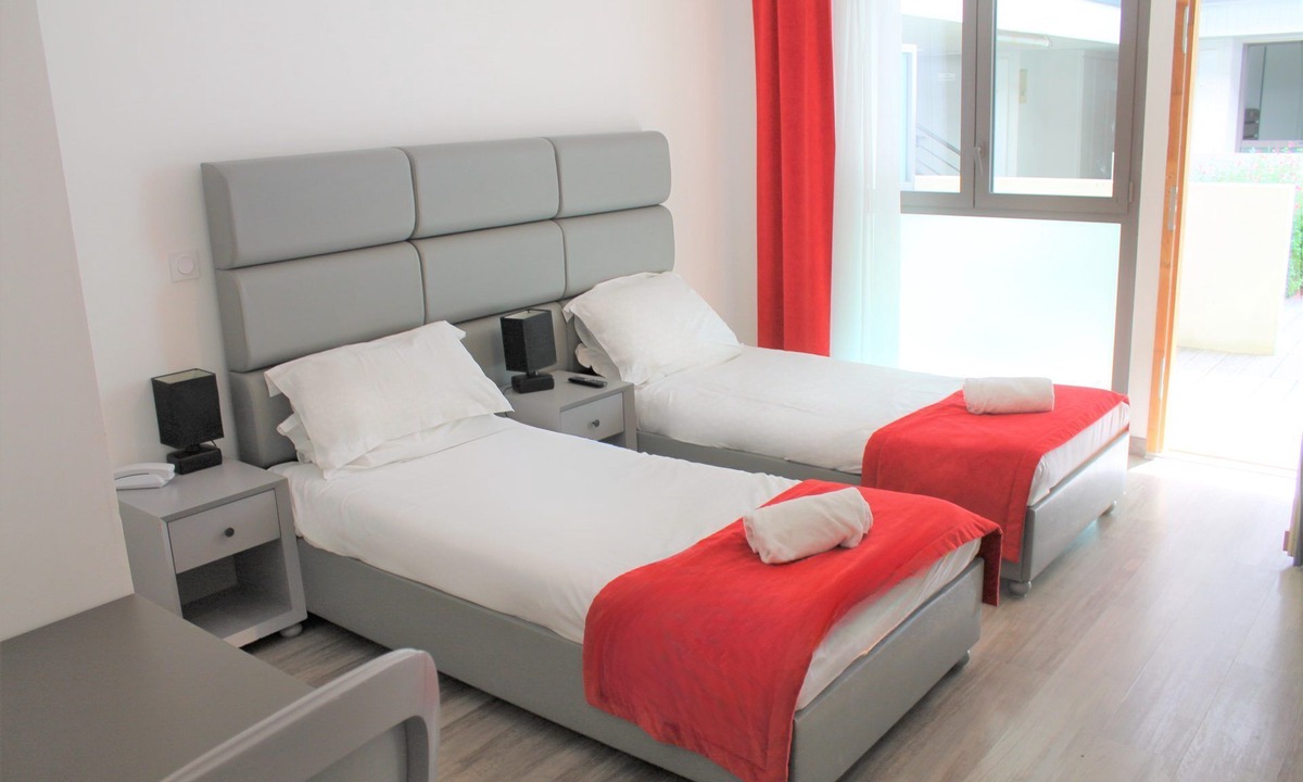 Eguilles Hotel | Pool Retreat 4 Mi to Château de la Gaude and Provence Vineyards