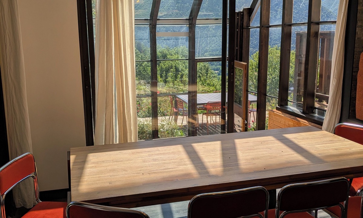 Gouaux House | Gouaux 954, family mountain home.