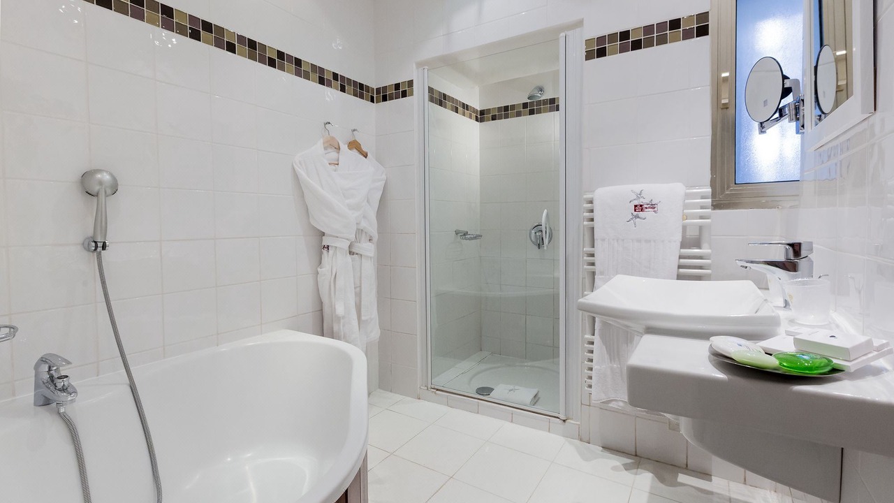 Photo of Bathroom in Endoume