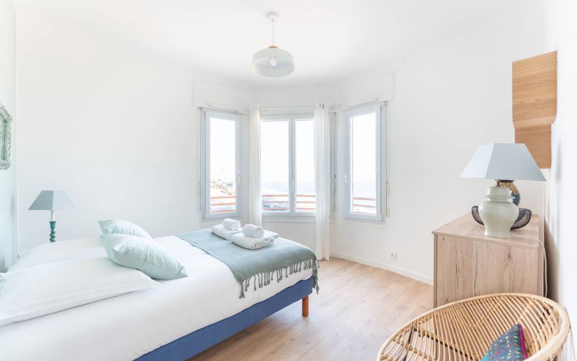 Photo of Bedroom in Saint-Lambert