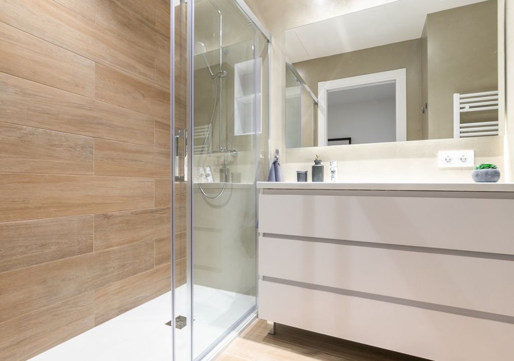 Photo of Bathroom in El Camp de l'Arpa del Clot
