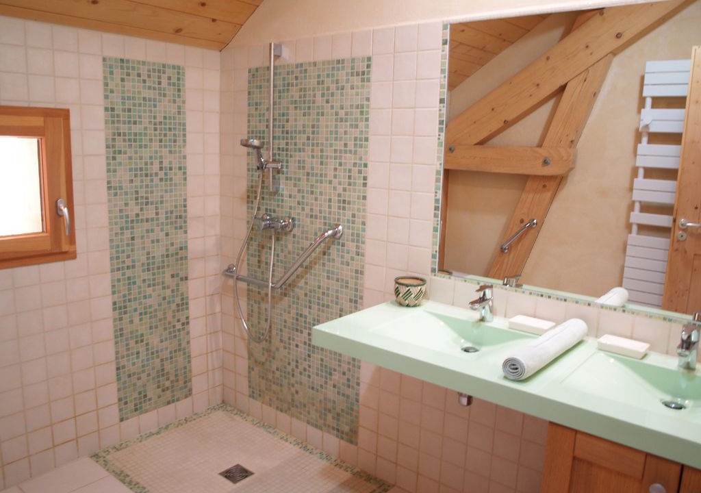 Photo of Bathroom in Montagnole