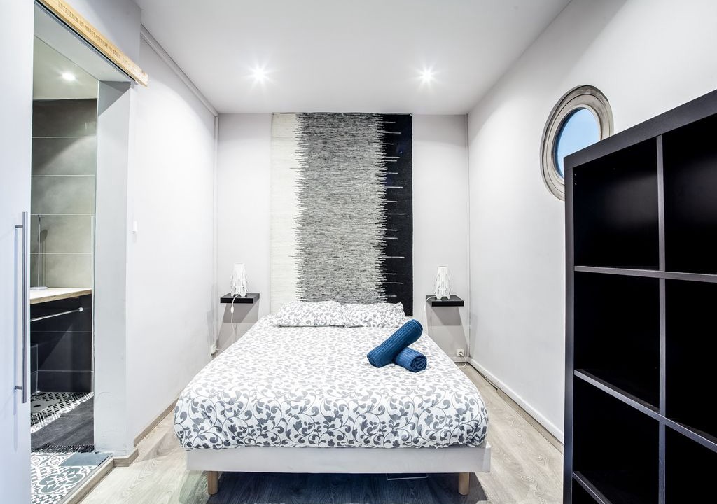 Photo of Bedroom in Le Pharo