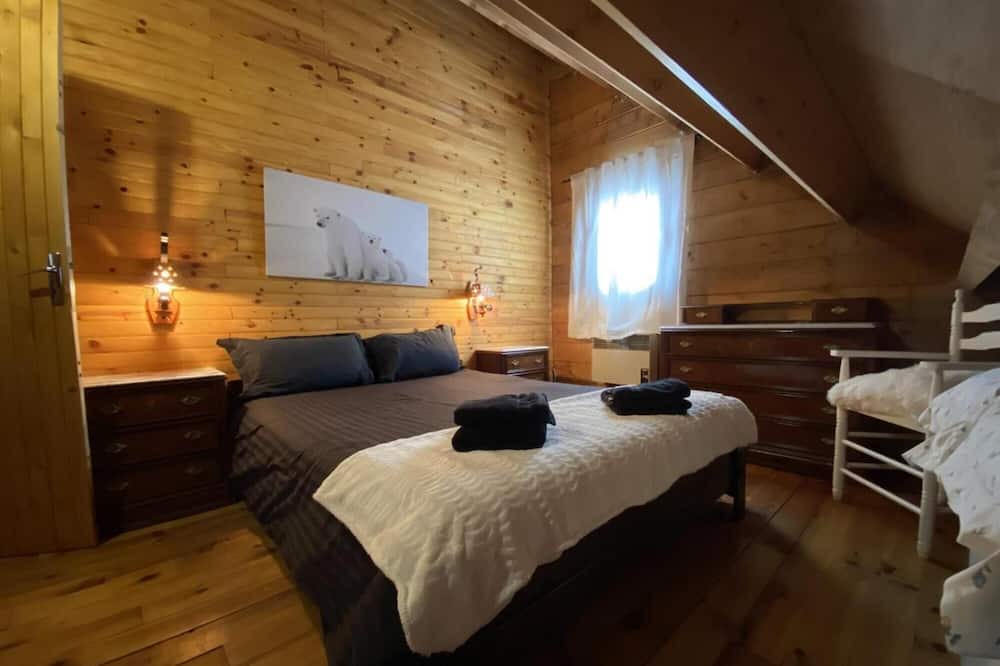Photo of Bedroom in Camurac