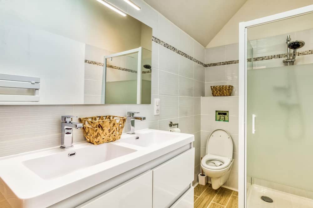 Photo of Bathroom in Sainte-Juliette-sur-Viaur