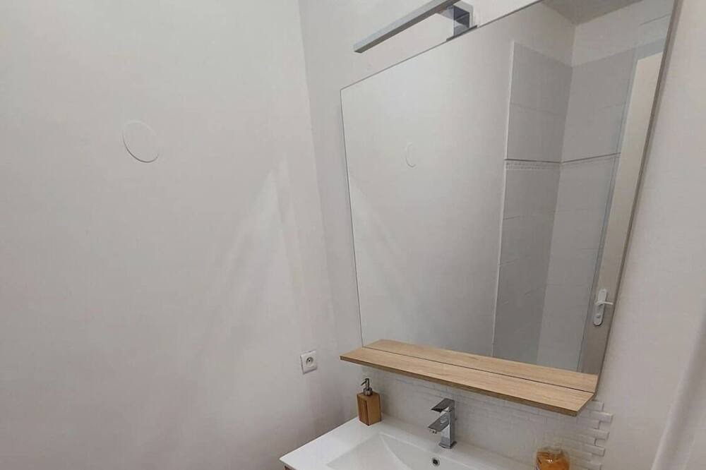 Photo of Bathroom in Villepinte