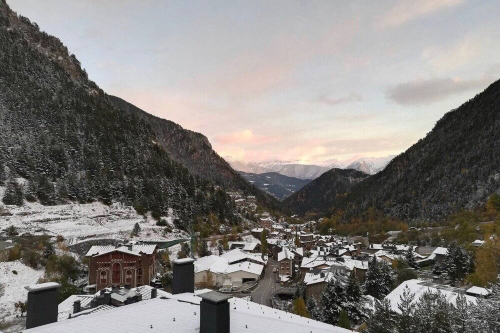 Photo of Others in Arinsal