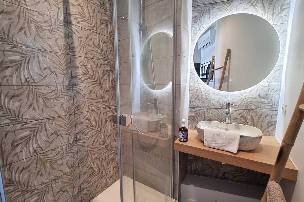 Photo of Bathroom in Quartier Chorier-Berriat