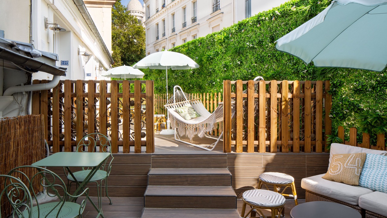 Photo of Patio Balcony in Montmartre