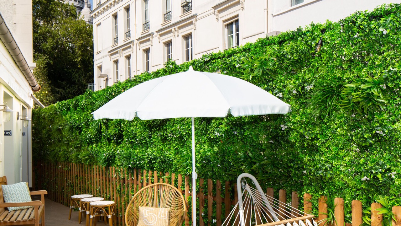 Photo of Patio Balcony in Montmartre