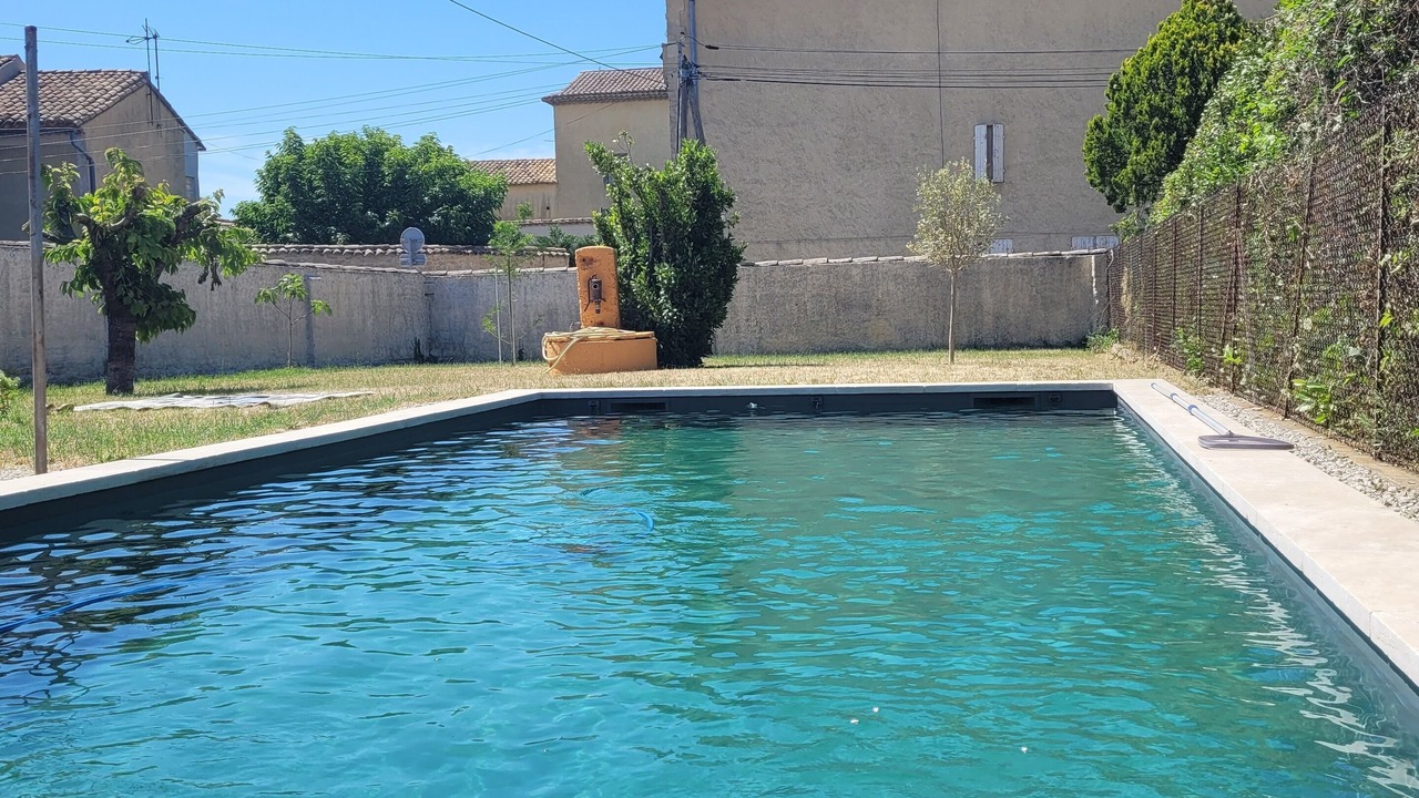 Photo of Outdoor in Sainte-Cecile-les-Vignes