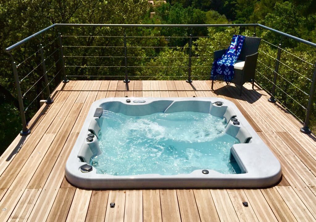 Photo of Outdoor in Puyloubier
