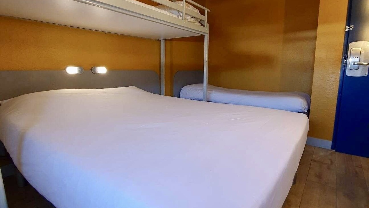 Photo of Bedroom in Saint-Germain-les-Corbeil