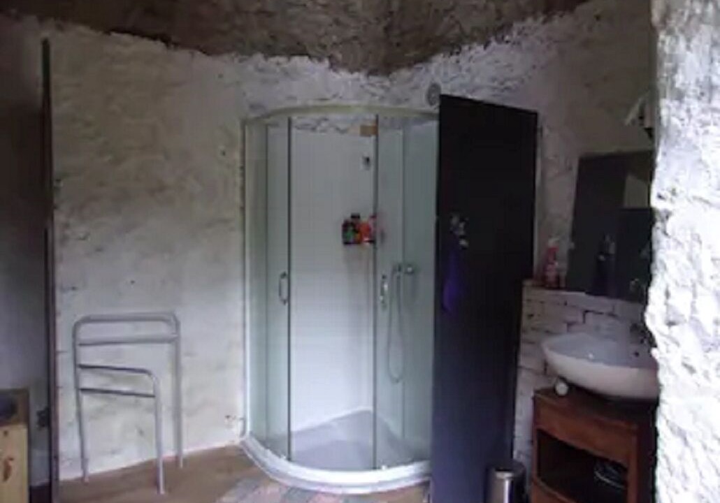 Photo of Bathroom in Valuejols