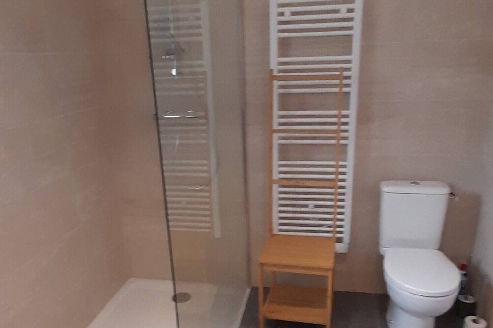 Photo of Bathroom in Saint-Vincent-de-Tyrosse
