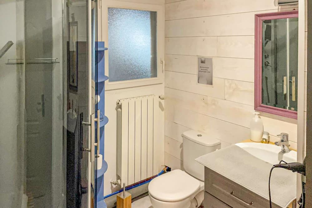 Photo of Bathroom in Generac