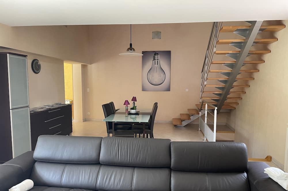 Photo of Livingroom in Gembrie