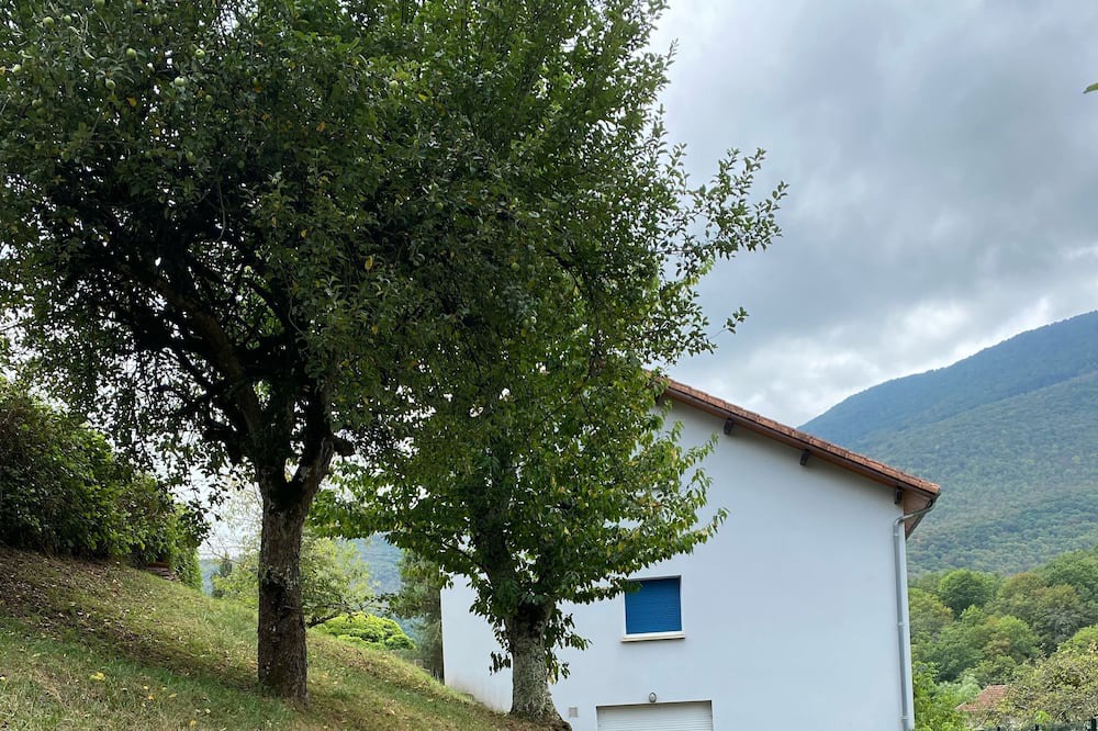 Photo of Outdoor in Gembrie