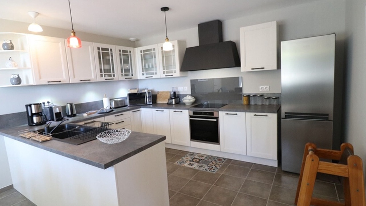 Photo of Kitchen in Saint-Bonnet-de-Salers
