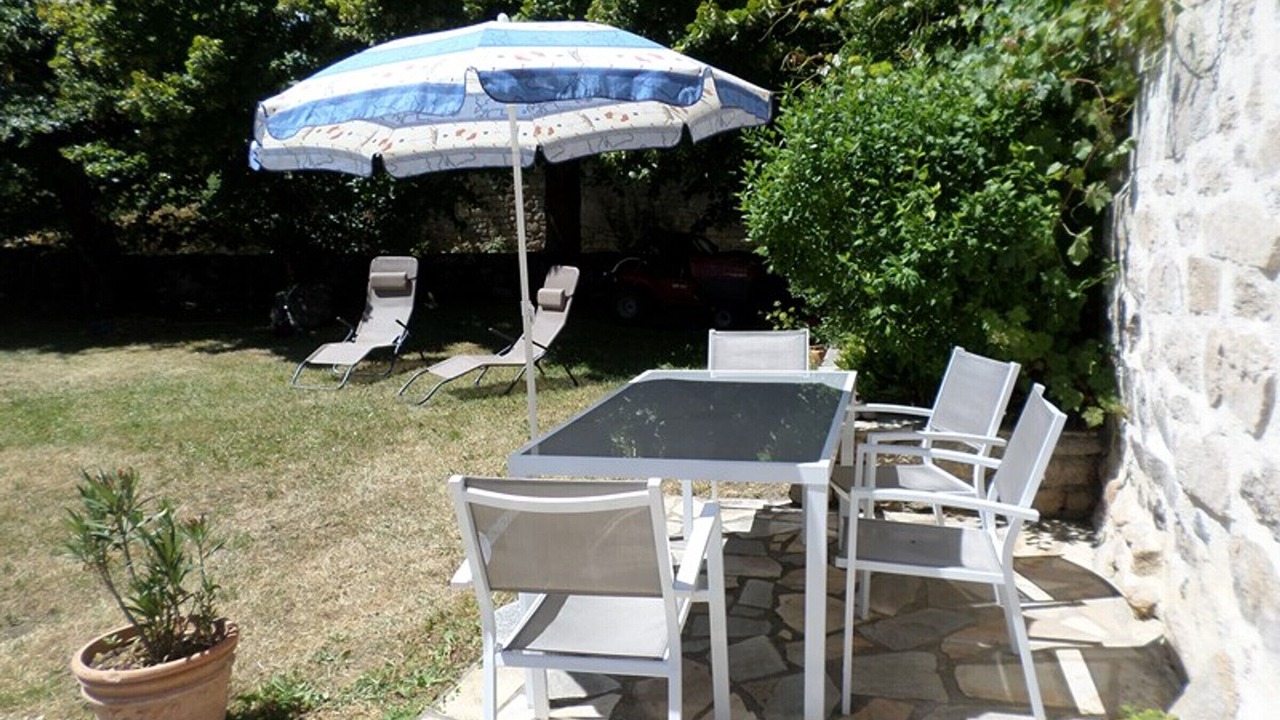Photo of Outdoor in Siran