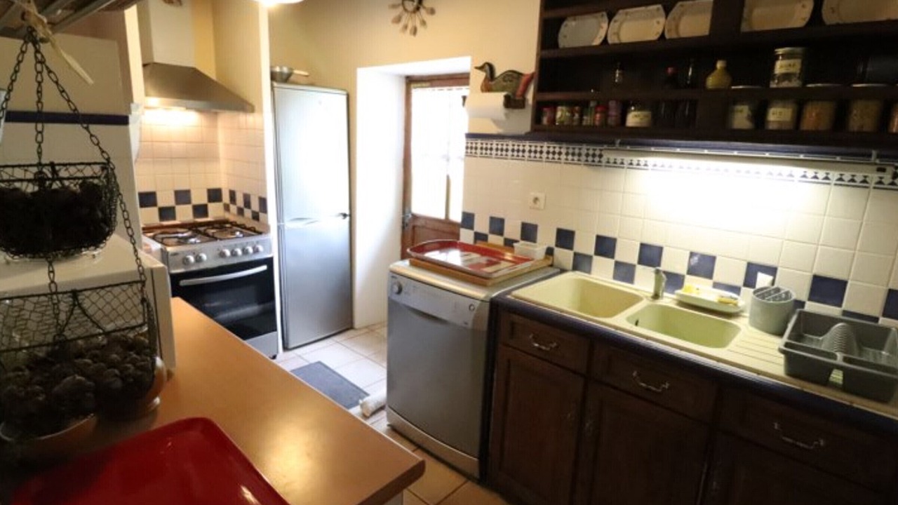 Photo of Kitchen in Siran