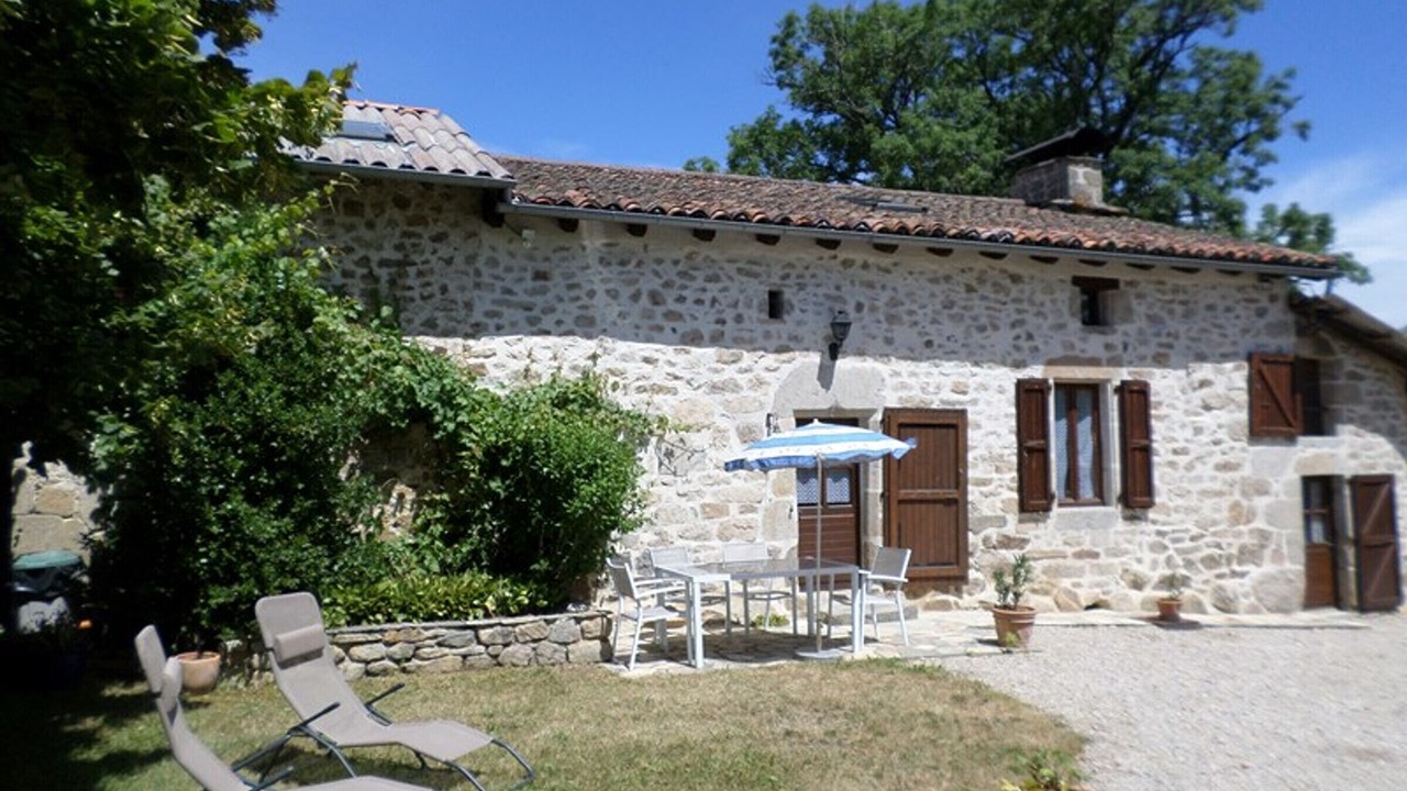 Photo of Outdoor in Siran