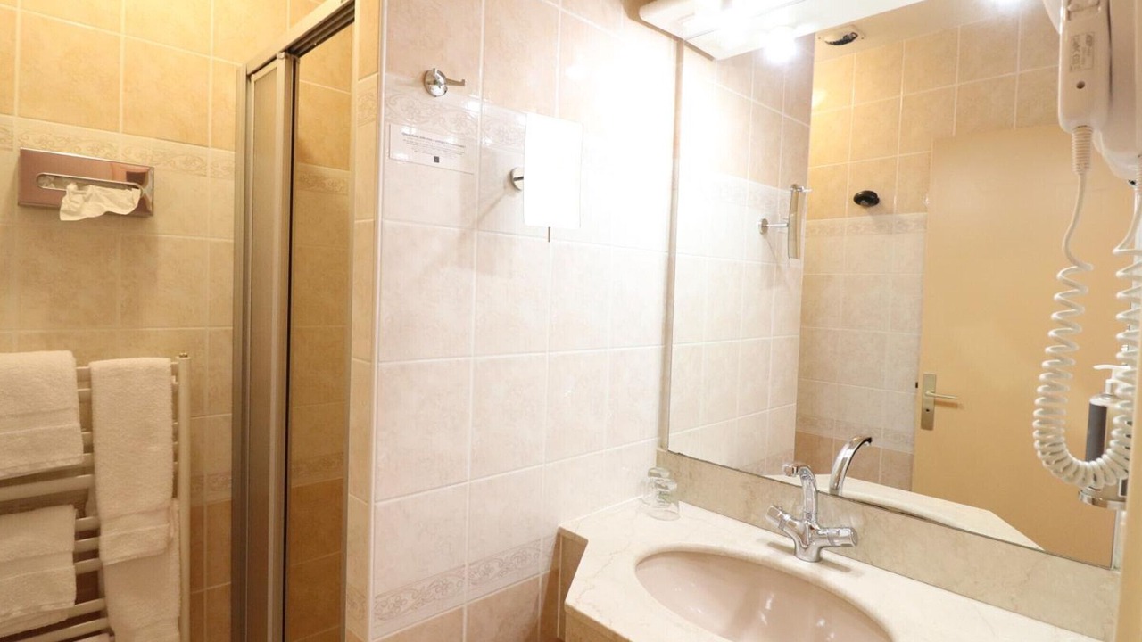 Photo of Bathroom in Saint-Flour