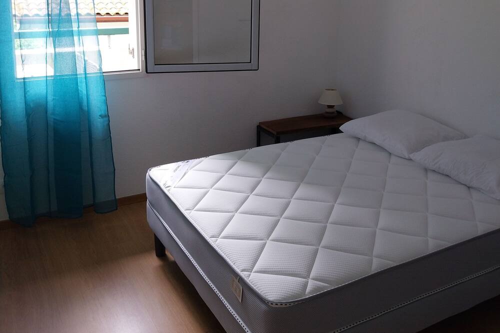 Photo of Bedroom in Lahonce