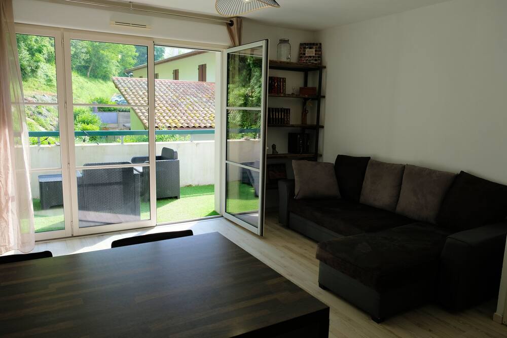 Photo of Livingroom in Lahonce