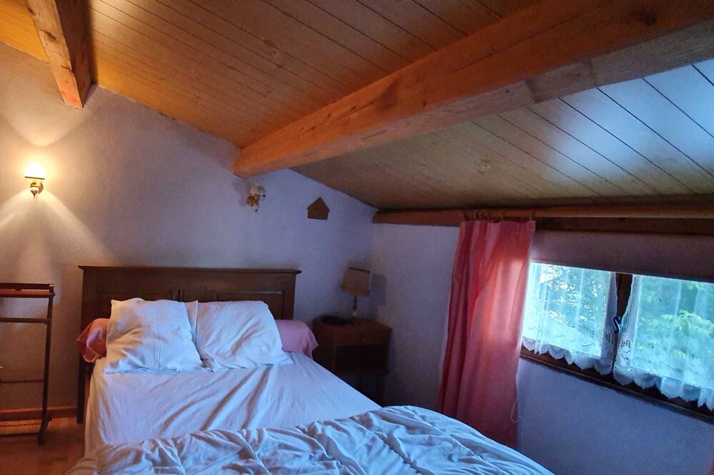 Photo of Bedroom in Lajo