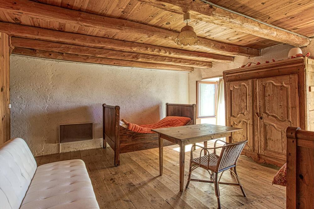 Photo of Bedroom in Peyre-en-Aubrac
