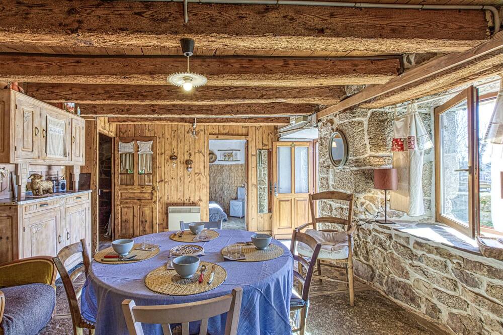 Photo of Bedroom in Peyre-en-Aubrac