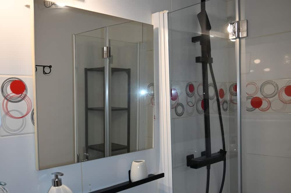 Photo of Bathroom in Savignac-les-Ormeaux