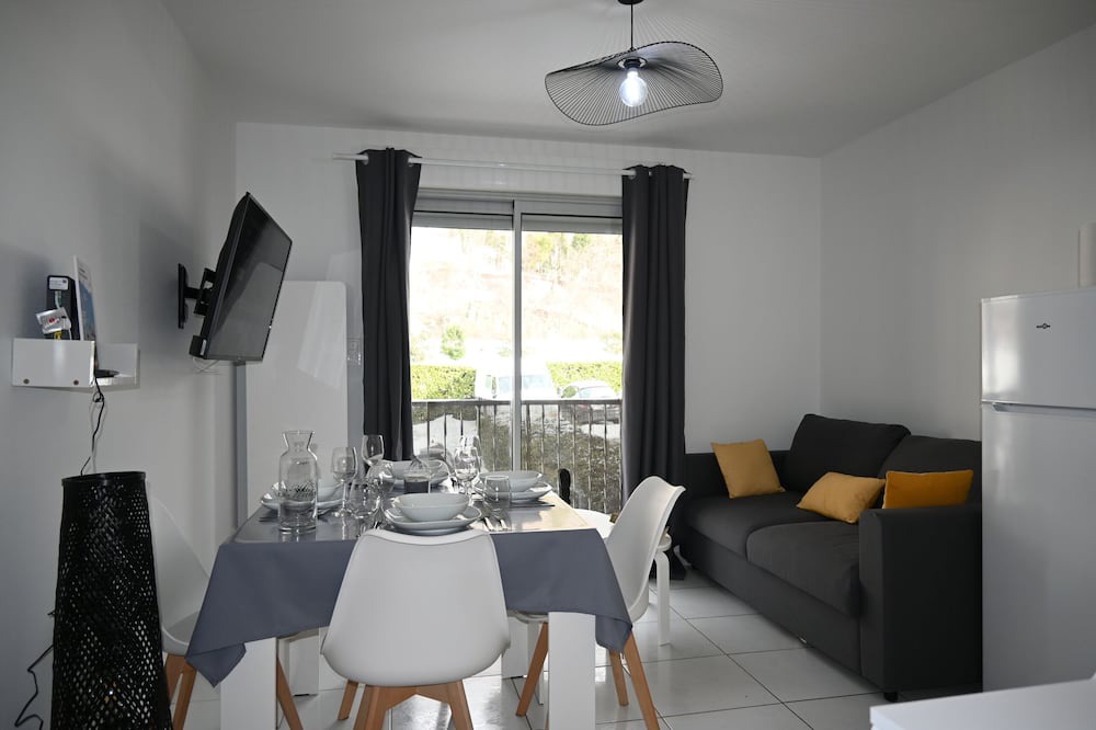 Photo of Livingroom in Savignac-les-Ormeaux