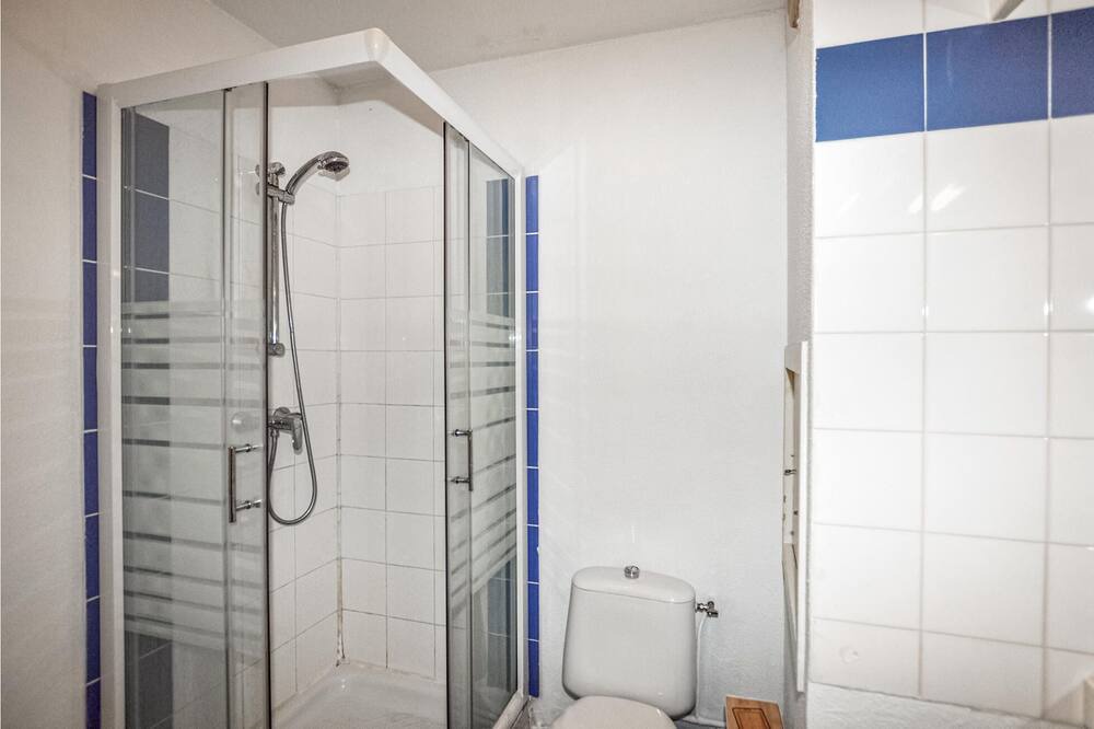 Photo of Bathroom in Le Port