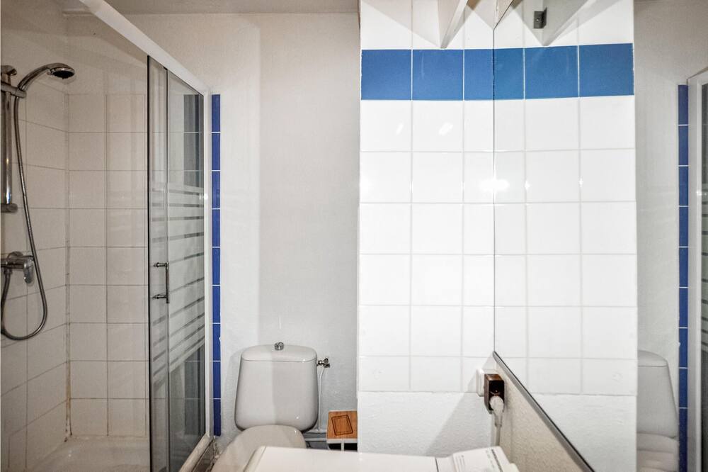 Photo of Bathroom in Le Port