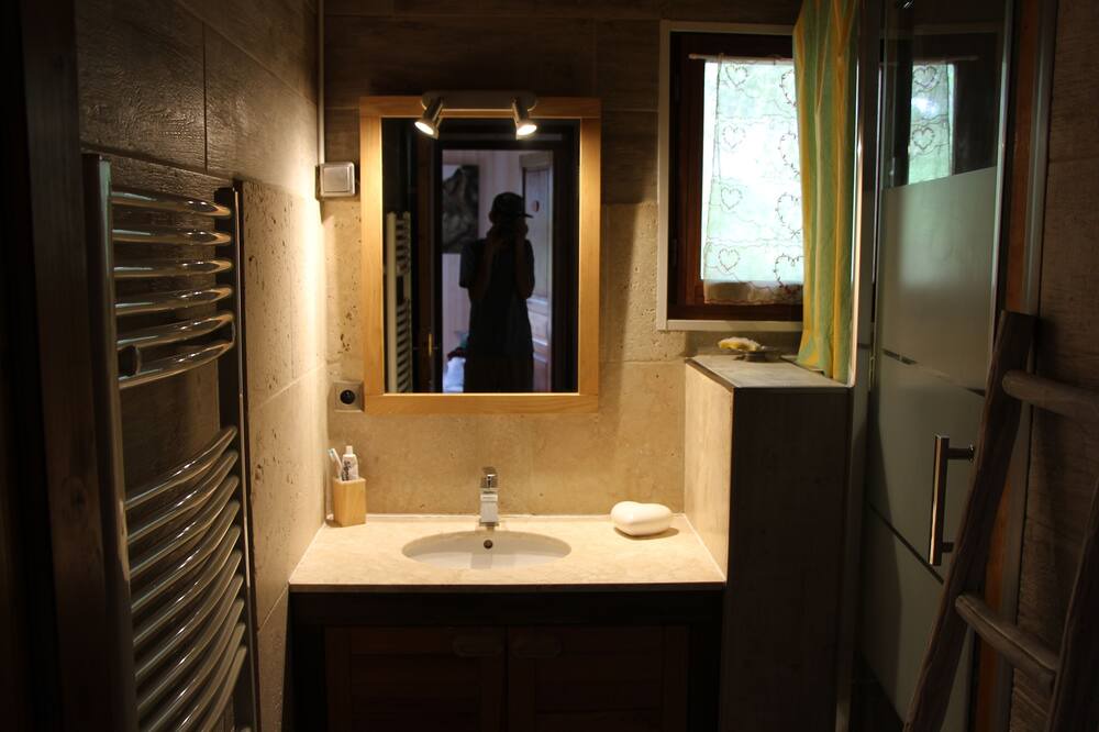 Photo of Bathroom in Orcieres