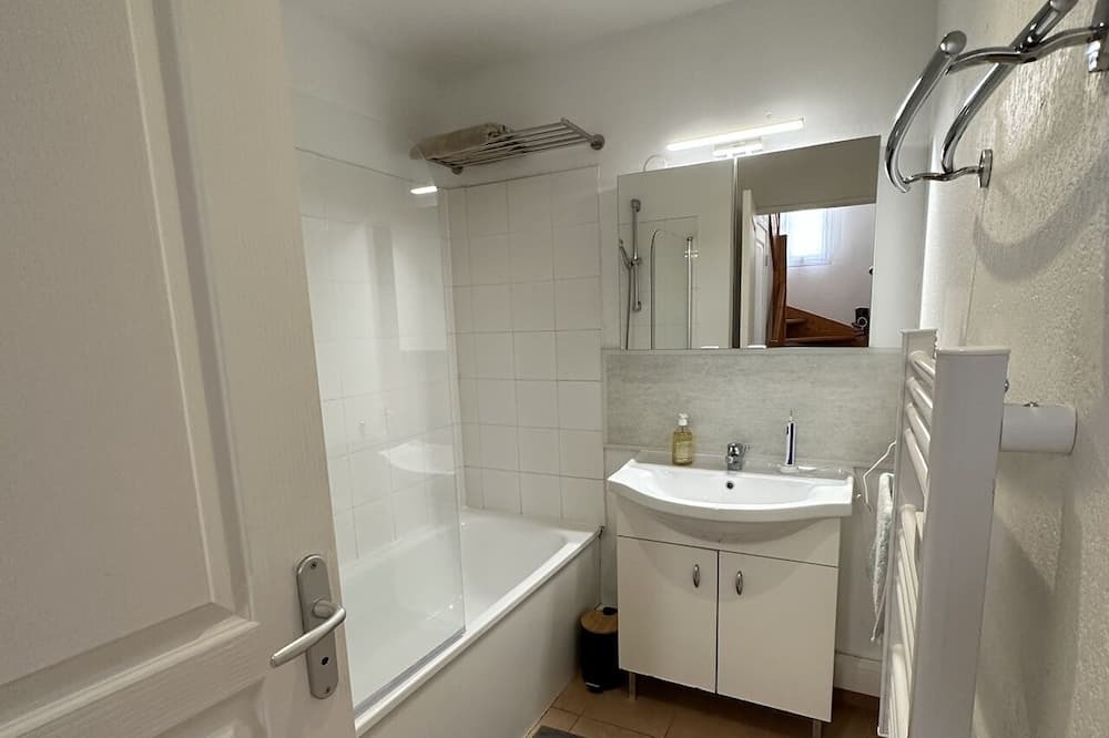 Photo of Bathroom in Gallargues-le-Montueux