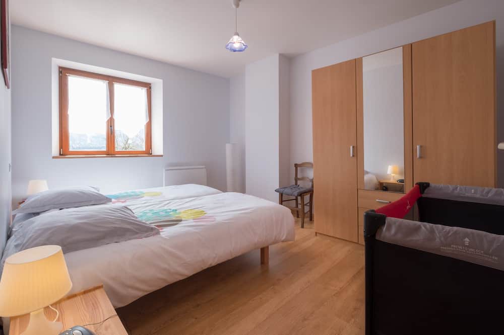 Photo of Bedroom in Roquefeuil