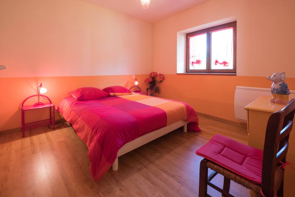 Photo of Bedroom in Roquefeuil