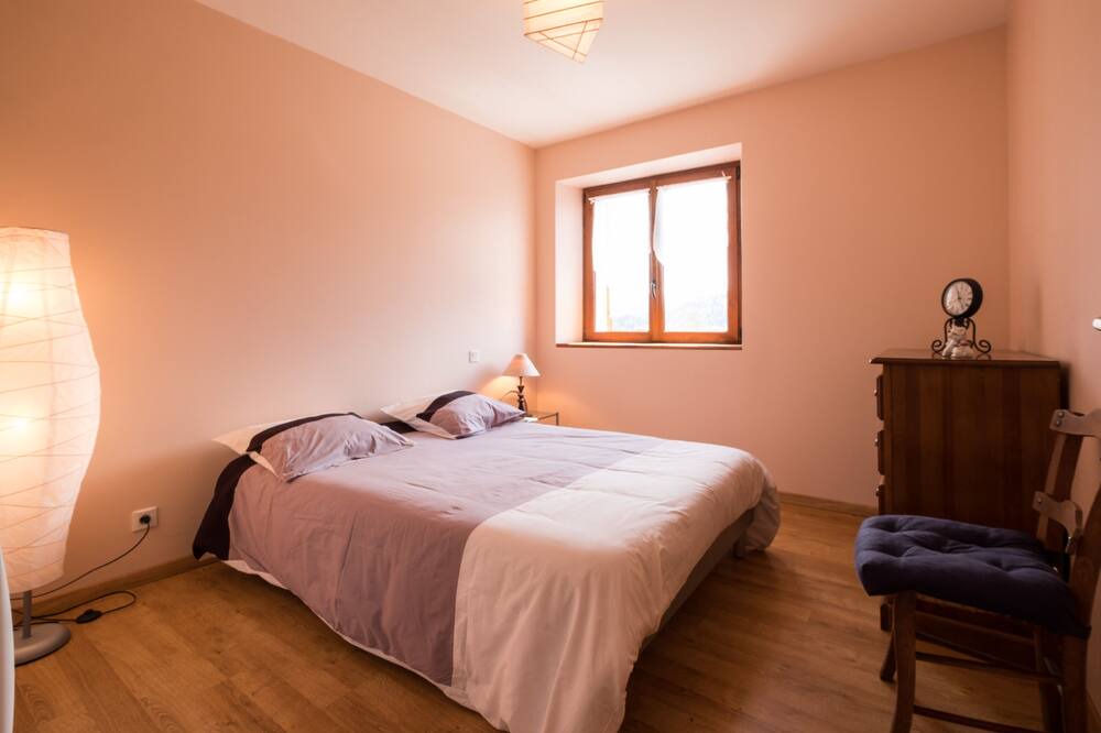 Photo of Bedroom in Roquefeuil