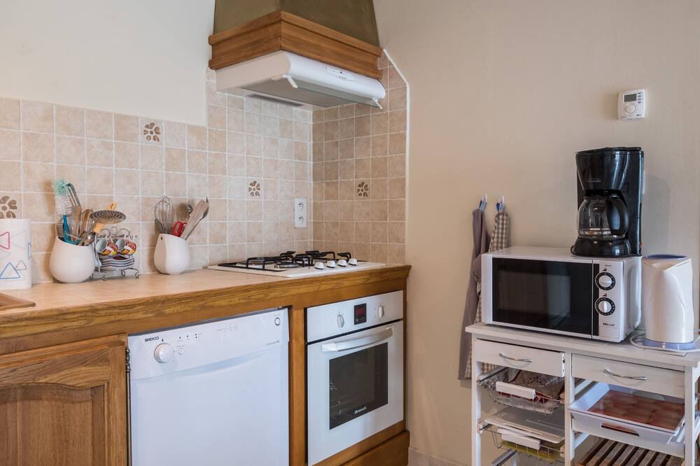 Photo of Kitchen in Roquefeuil