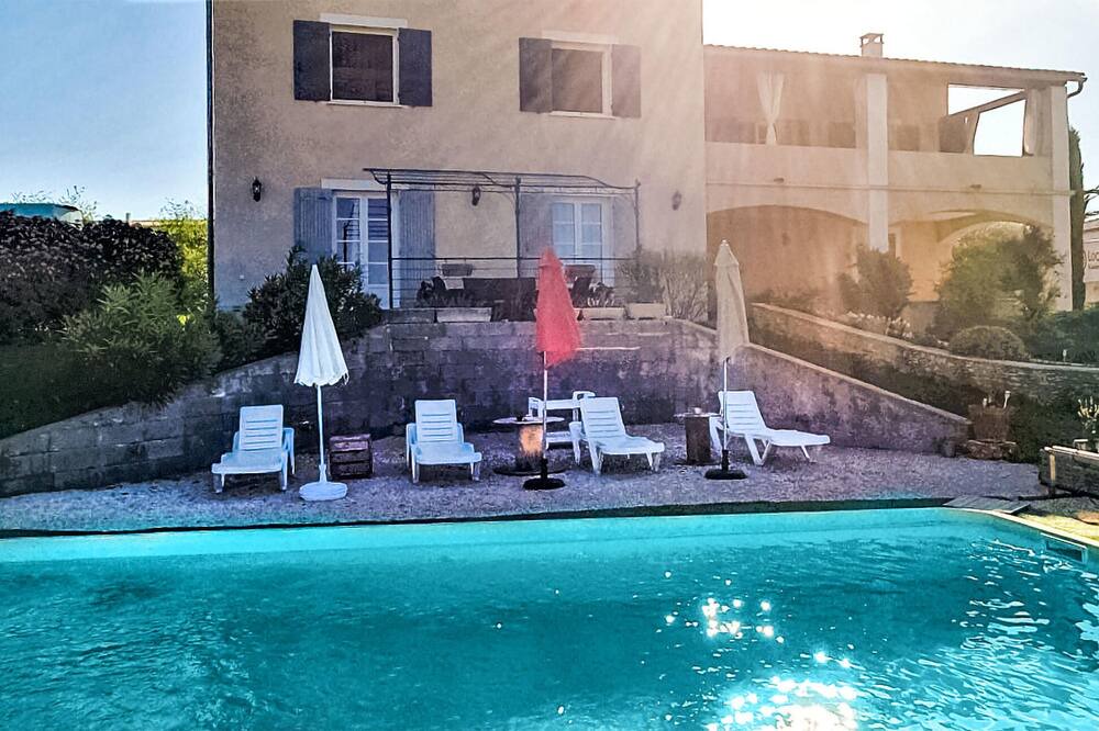 Photo of Outdoor in Barjac
