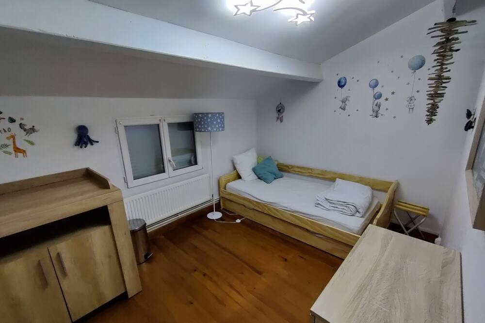 Photo of Bedroom in Begadan
