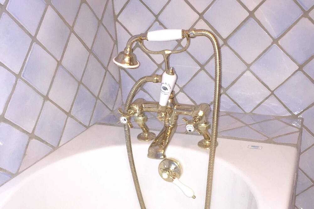 Photo of Bathroom in Saint-Saturnin-les-Apt